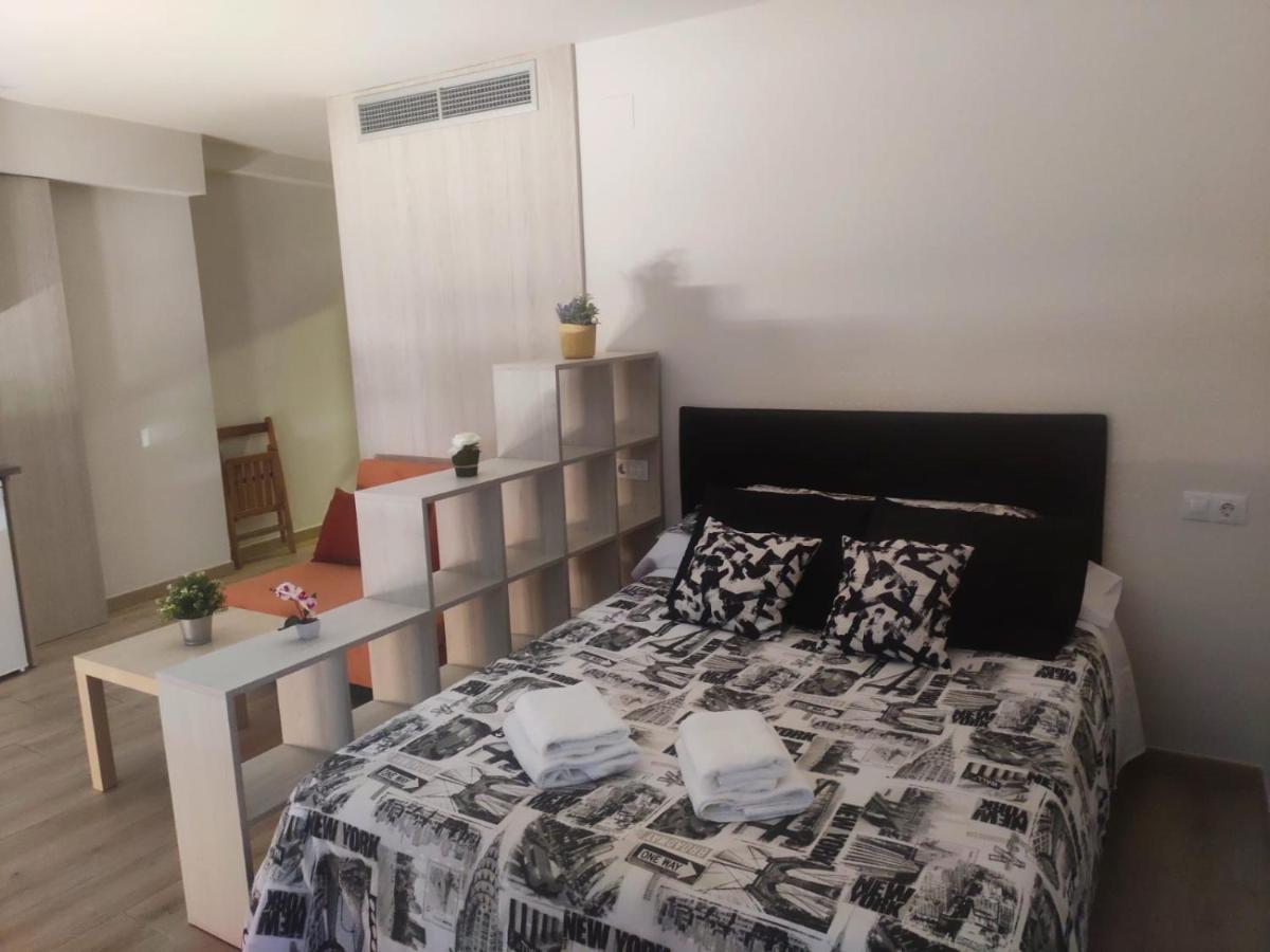 Apartamentos Turisticos Plaza San Juan 2 Тудела Екстер'єр фото